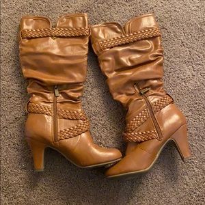 Bamboo Verde-92 Braided Round Toe Boots